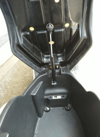 Hydraulic piston for automatic seat opening - EVXParts